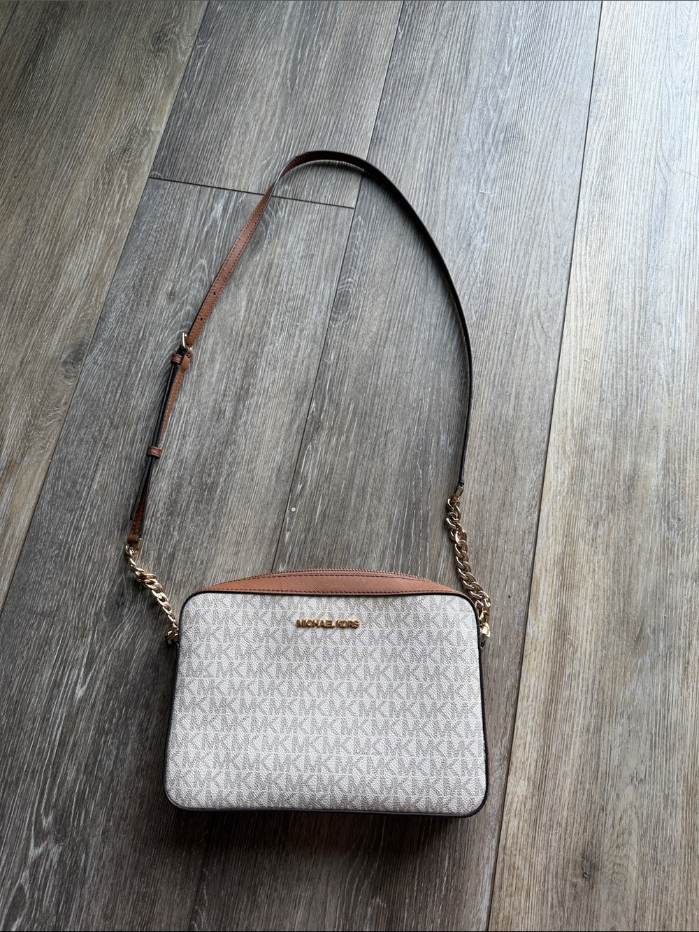 Michael Kors Signature Crossbody Bag